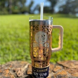 Buc-ees Gold Leopard Tumbler